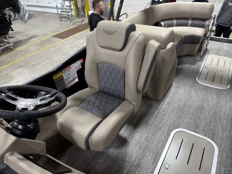 2026 Bennington 25LTFB - Blackout US-ETWS9858K526 [photo 15]